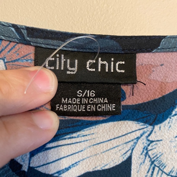 Plus size Floral wrap women’s mini dress - Picture 3 of 5